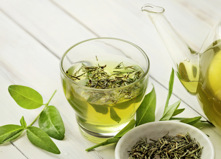 8 Reasons Why You Should Start Drinking Green Tea
